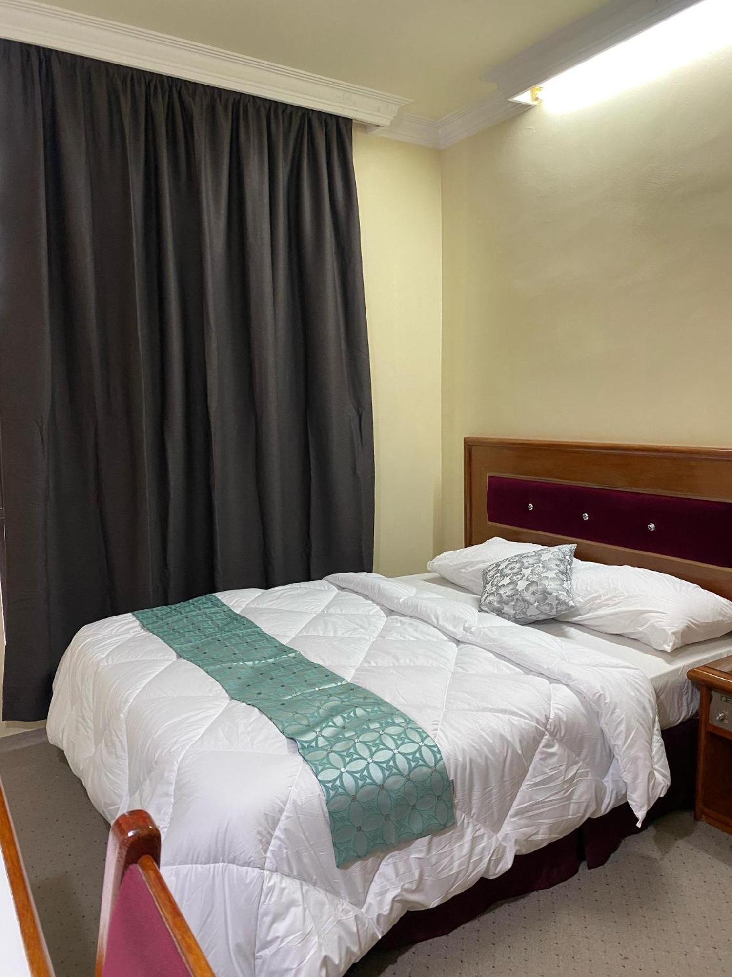 Suria Hotel Sdn Bhd Kota Bahru Luaran gambar